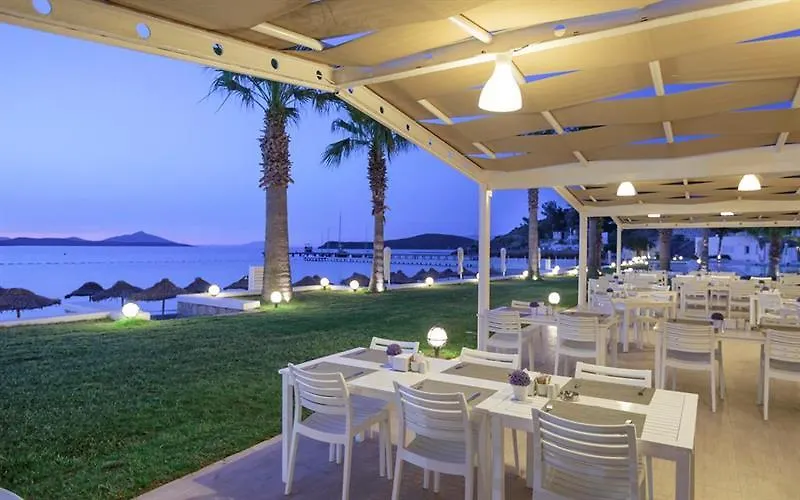 Отель Club Sardinia Бодрум
